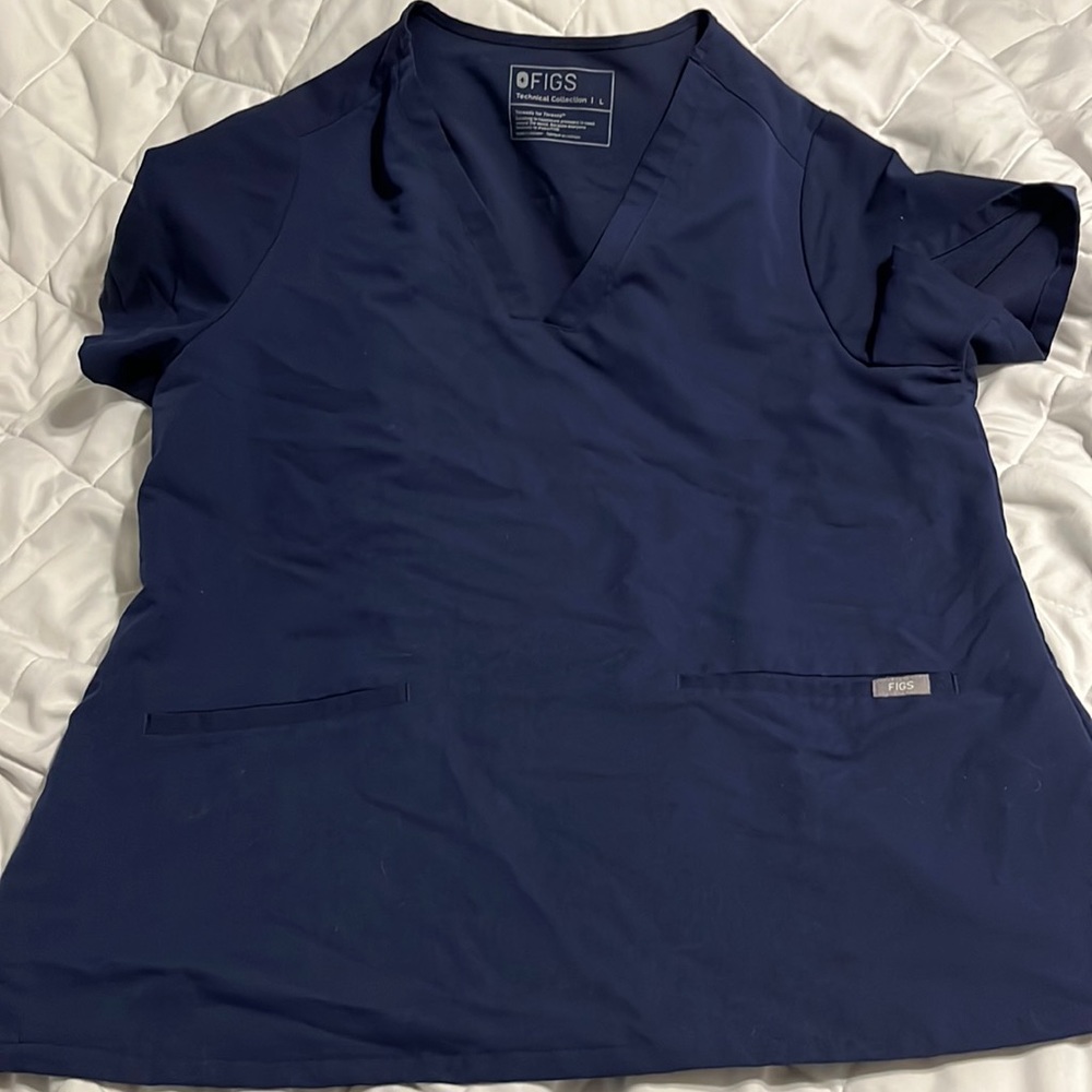 Figs Casma Navy top large
